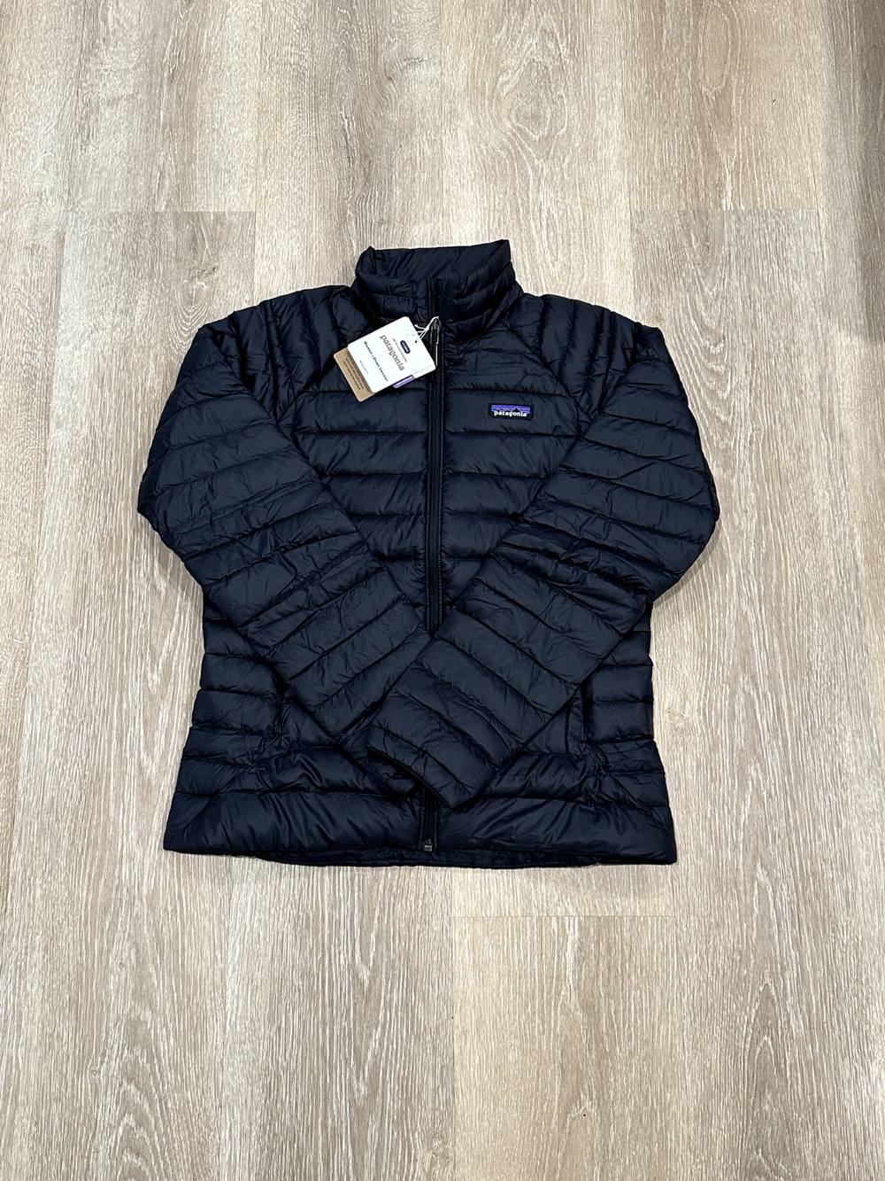 Patagonia Women's Down Sweater Jacket, Black, Medium, NWT
